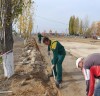 Продолжаются работы по благоустройству детской площадки в микрорайоне Солнечный.