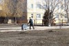 В п. Михайловский начался месячник по благоустройству. Сотрудники организаций и учреждений проводят санитарную очистку и вывоз мусора с прилегающей территории.